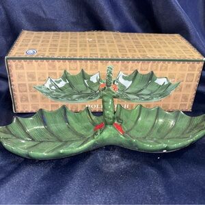 Cracker Barrel Ceramic Holly Dish with Center Handle Original Box